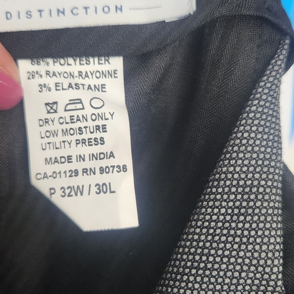 Ryan Seacrest suit set - Picture 3 of 4